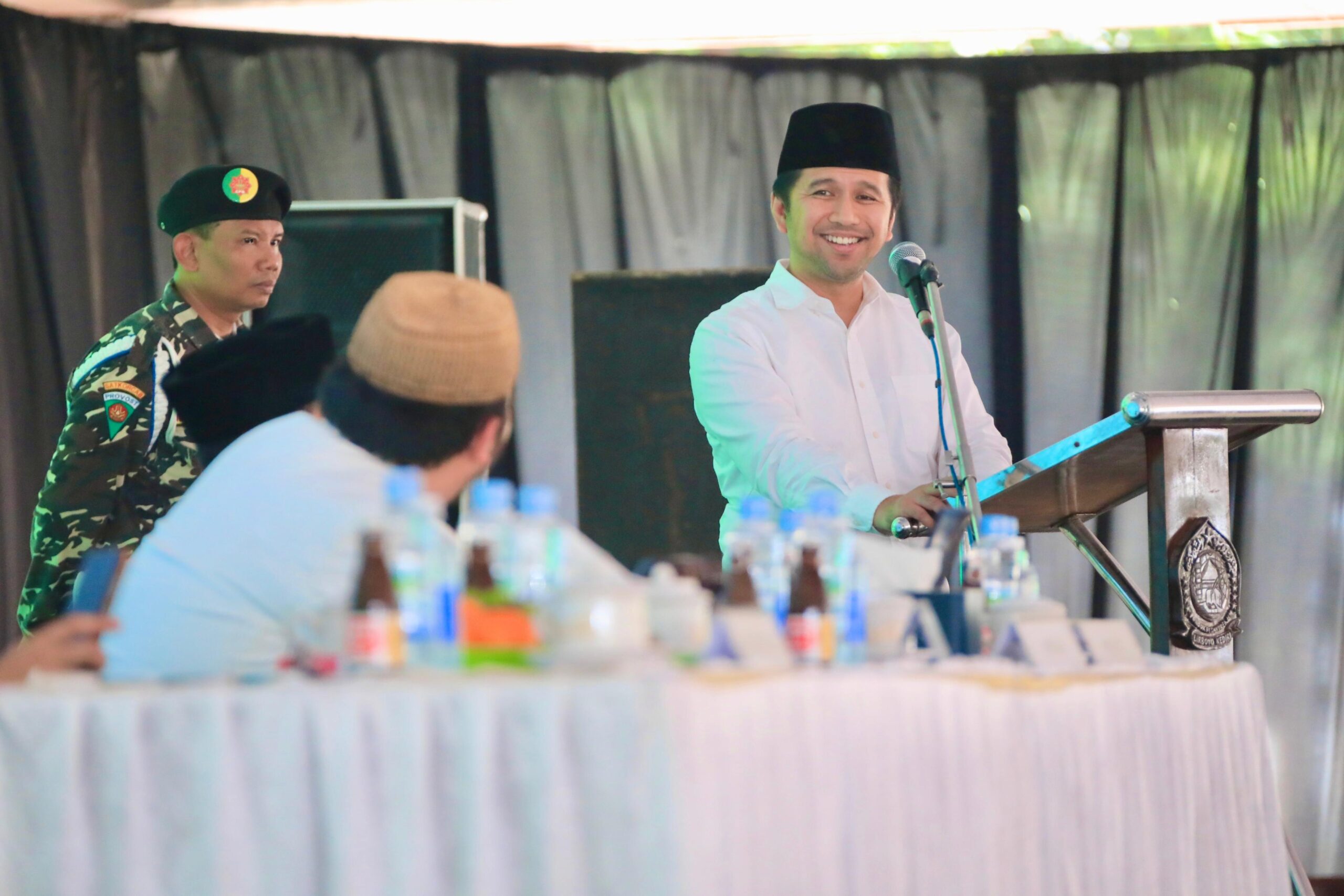 Wakil Gubernur Jawa Timur Emil Elestianto Dardak tegaskan sound horeg harus patuhi pemerintah dan fatwa ulama. (Foto: Istimewa)