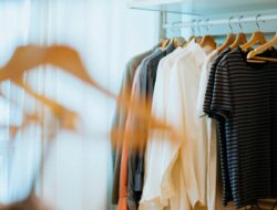 10 Rekomendasi Clean Outfit untuk Tampil Simpel, Rapi, dan Stylish