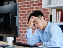 Waspada Modus Loker Bodong via WhatsApp! Ini Cara Cari Lowongan Kerja yang Aman dan Terpercaya