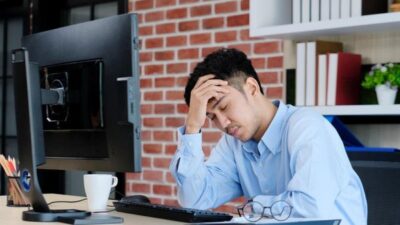 Ilustrasi waspada penipuan lowongan kerja online via WhatsApp. (Foto: Istimewa)