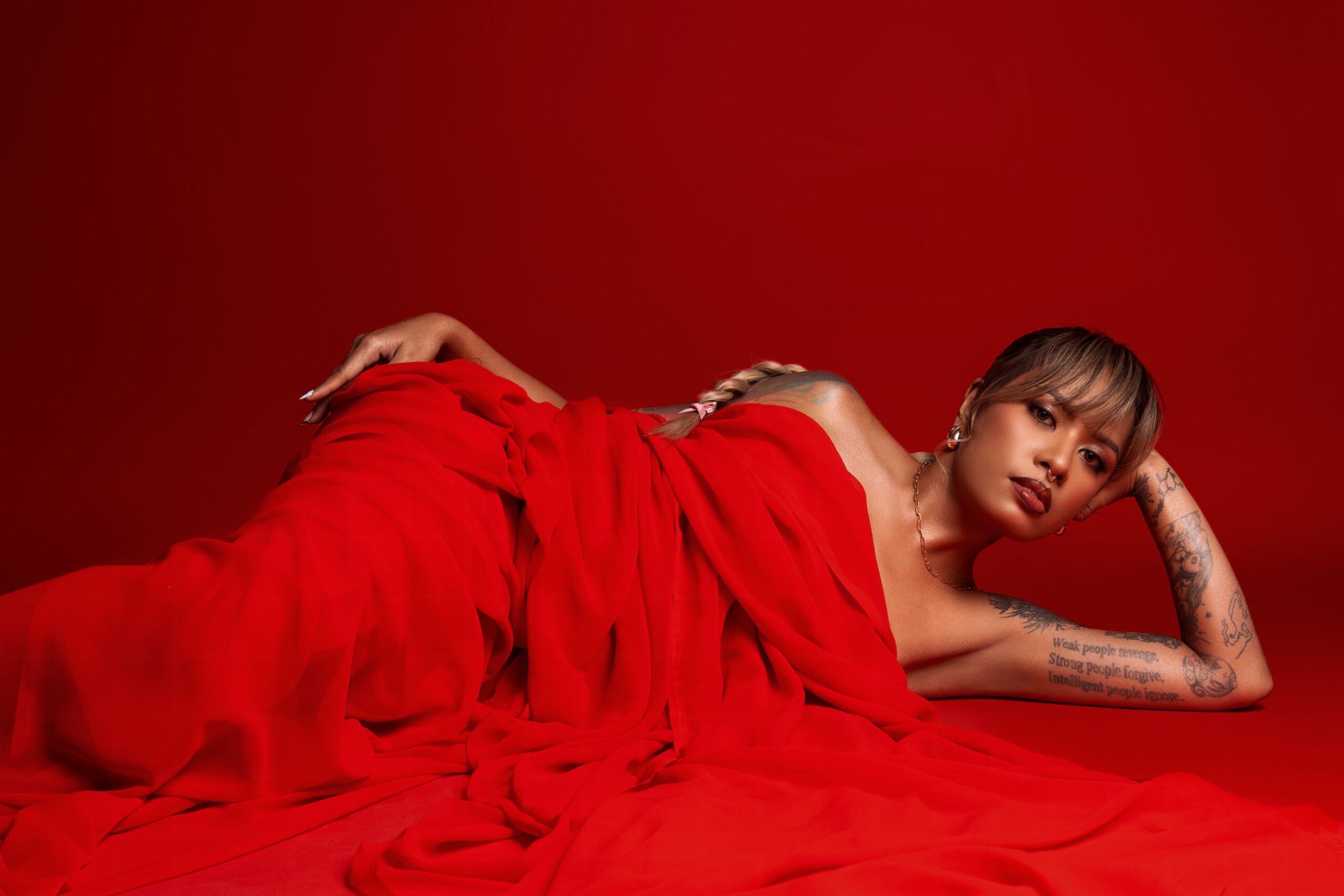 Jey Denise, resmi merilis single terbarunya berjudul "No. 1 Priority". (Foto: Istimewa)