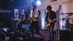 Solois Pop-punk Asal Inggris, Josh Holmes Gelar Konser Intim di M Bloc Jakarta