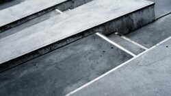 Cegah Lantai Beton Menghitam Karena Jamur dengan Pelapis yang Tepat